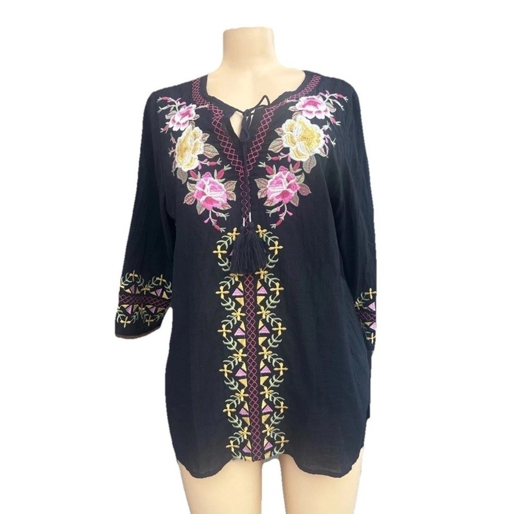 Paparazzi Top size Large Bl Embroidered Rose Floral Pullover READ Measurements